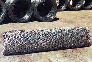 Welded razor mesh in roll
